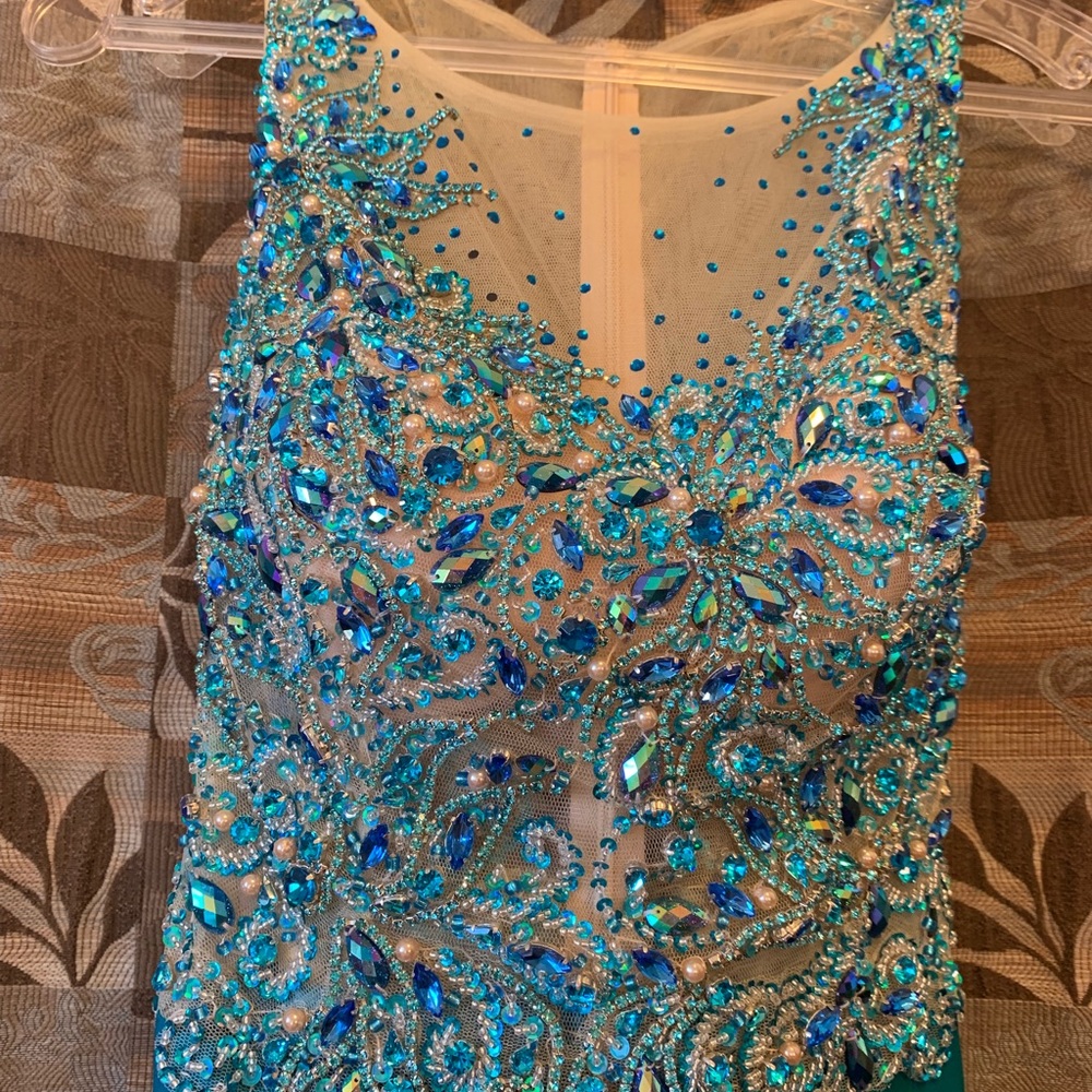 Prom Dress - Picture 3 of 5
